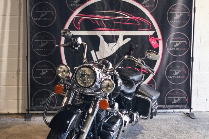 HARLEY DAVIDSON Road King