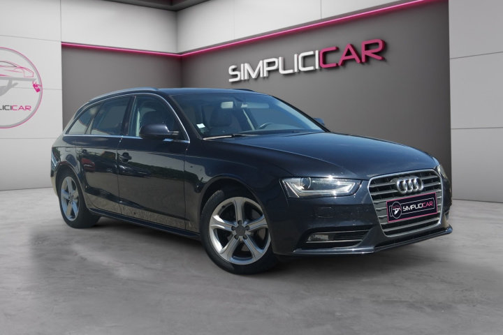 AUDI A4 AVANT