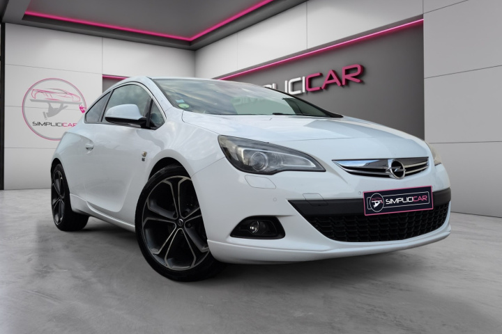 OPEL ASTRA GTC