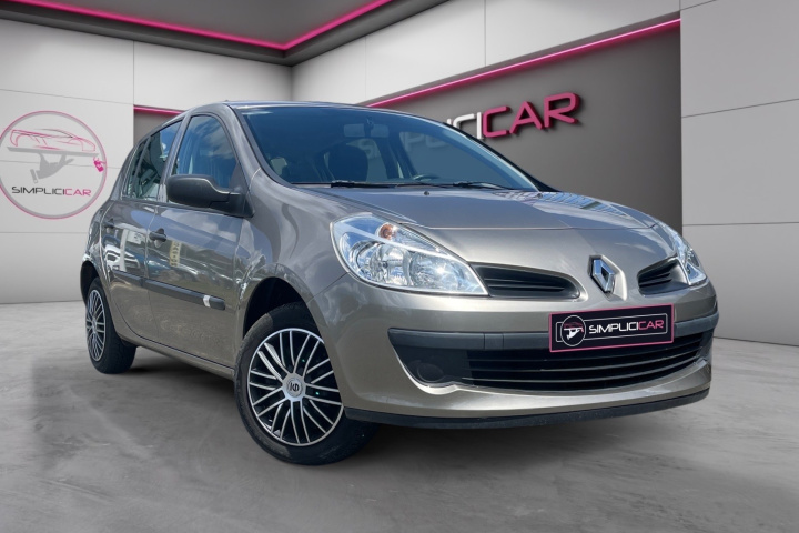 RENAULT CLIO III