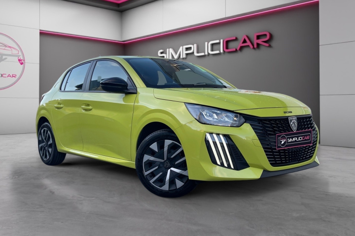 PEUGEOT 208