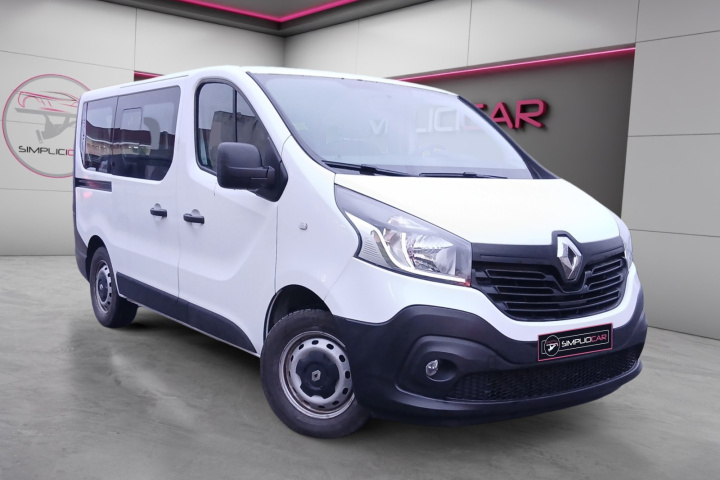 RENAULT TRAFIC COMBI